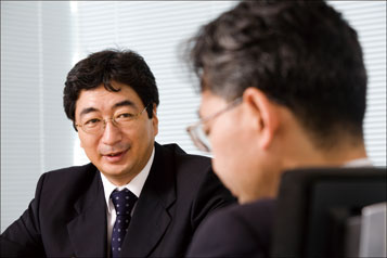 対談風景　中村良和先生（左），加藤茂明先生（右）