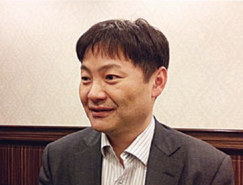 前野哲博 氏