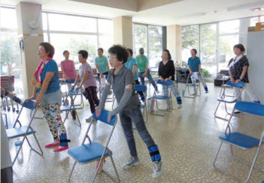 「いちはら筋金近トレ体操」の様子