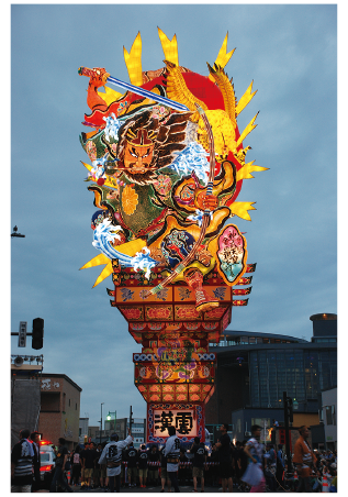 これがウワサの立佞武多！ すごい迫力☆ ボクもここまで大きくなりたいな～